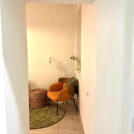 Apartment Homey *